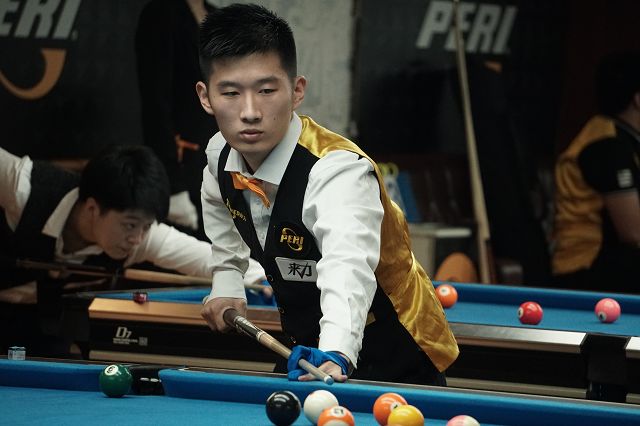 丰富多彩的 丰富多彩的