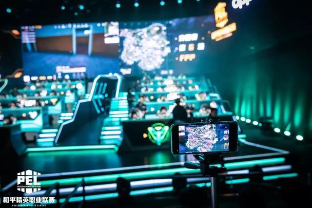 始终保持顽 始终保持顽